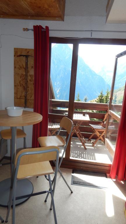 Studio Ski Apartment เลส์เดอซาลป์ ภายนอก รูปภาพ