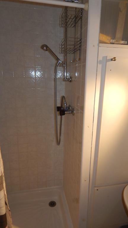 Studio Ski Apartment เลส์เดอซาลป์ ภายนอก รูปภาพ