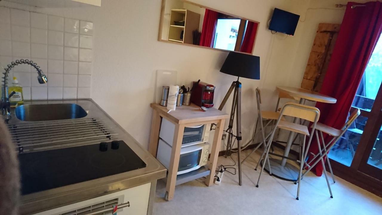 Studio Ski Apartment เลส์เดอซาลป์ ภายนอก รูปภาพ
